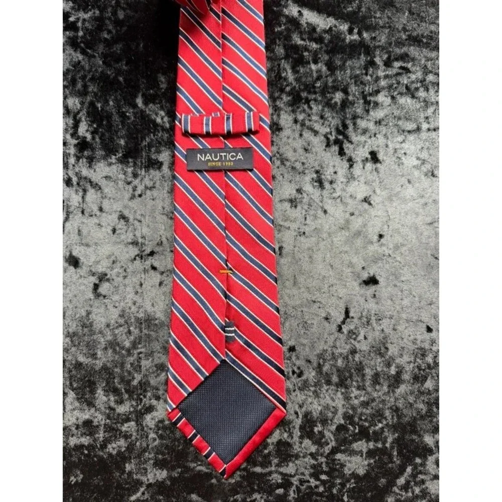Nautica Men's 100% Silk Tie Red Navy Cream Repp Stripe Preppy Necktie